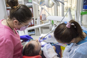 cris smile implant dentar (36)